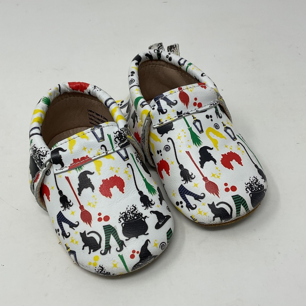 Monkey Feet Hocus Pocus Leather Moccasins Infant 6-12M White Fringe Shoes